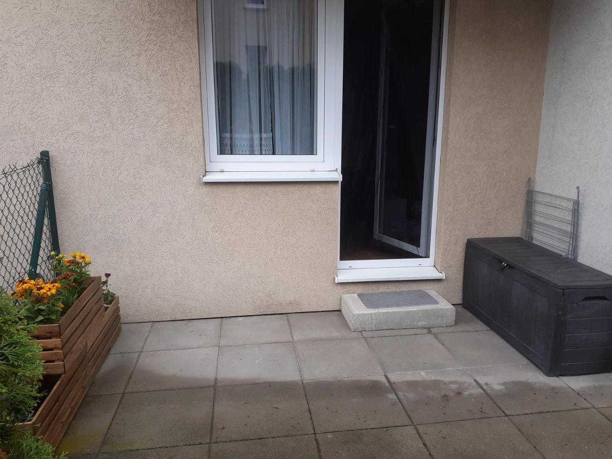 Sloneczny Apartament Z Malym Ogrodkiem Вейгерово Екстер'єр фото